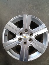 2012 Chevrolet Traverse 18x7.5 6 Spoke Alloy Wheel With Center Cap 2012 Chevrolet Traverse 18x7.5 6 Spoke Alloy Wheel With Center Cap