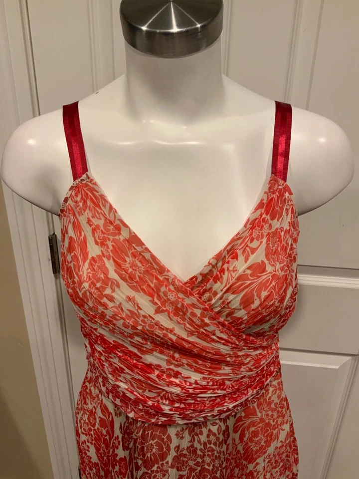 Vestido sem mangas plissado de organza floral vermelho La Perla, tamanho 10 (EUA) 44 (IT) - Imagem 2 de 4