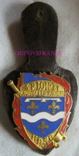 IN19158 - INSIGNE LOIRET, U.D.S.P, émail, dos lisse embouti, 2 anneaux