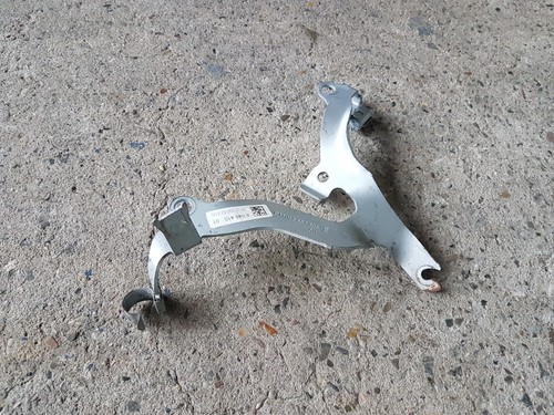 BMW 1er F20 F21 3er F30 F31 LCI B38 B48 Halter motornaher Katalysator 8648410