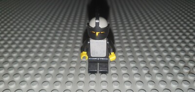 Lego Figur Ritter cas085a Classic Yellow Castle Knight Black Cavalry 375 Vintage