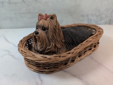 Vintage 1982 Sandra Brue Sandicast Yorkie Yorkshire Terrier Figurine Basket Bed