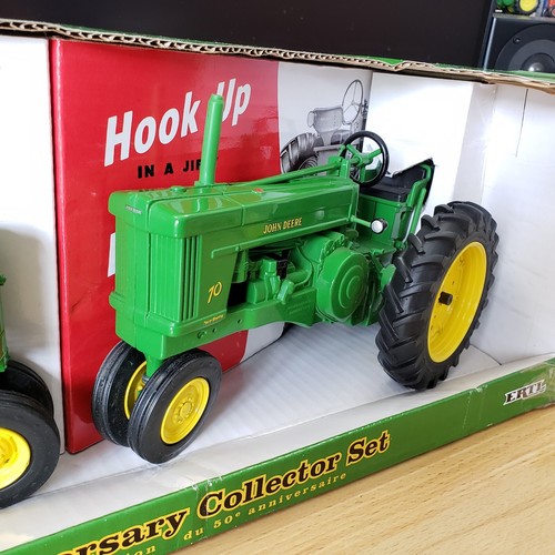 Ertl John Deere 40 and 70 Tractors 50th Anniversary Collector Set Diecast 1:16 - Picture 9 of 15