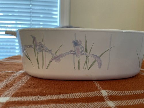 Corning Ware Shadow Iris 2qt Casserole Dish A-2-B w/PYREX Glass & Storage Lid