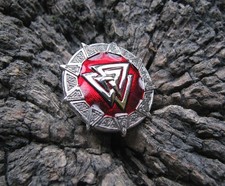Valknut Celtic Warrior's Knot Viking Odin Nordic God Military Pin Badge / Enamel
