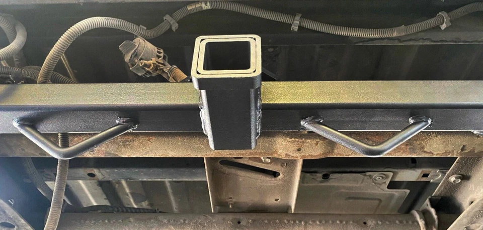 8000lbs Class3 Hidden Trailer Hitch Receiver 2" For Sierra/Silverado 1500 99-07 - Изображение 4 из 4