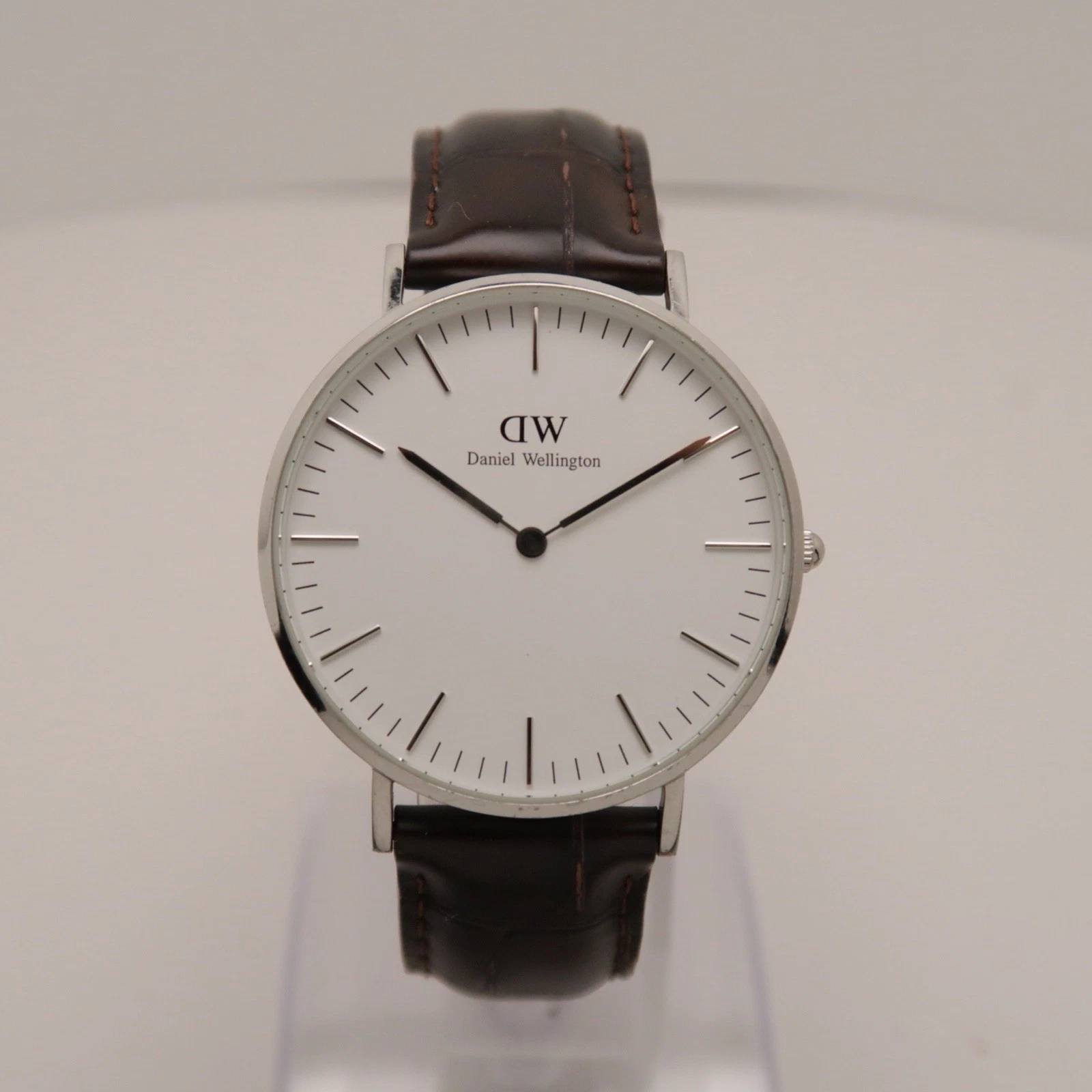DANIEL WELLINGTON Classic Sheffield Analog Quartz Men Watch W259 *WORKING