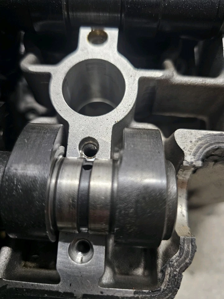 Culatas delanteras y traseras Aprilia RSV4 2010-2013/15. Leer descripción. Foto 4 de 4