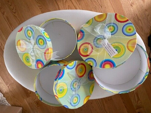 Set of 3 Stackable Nested Round Cookie Box / Gift Boxes - Picture 2 of 3