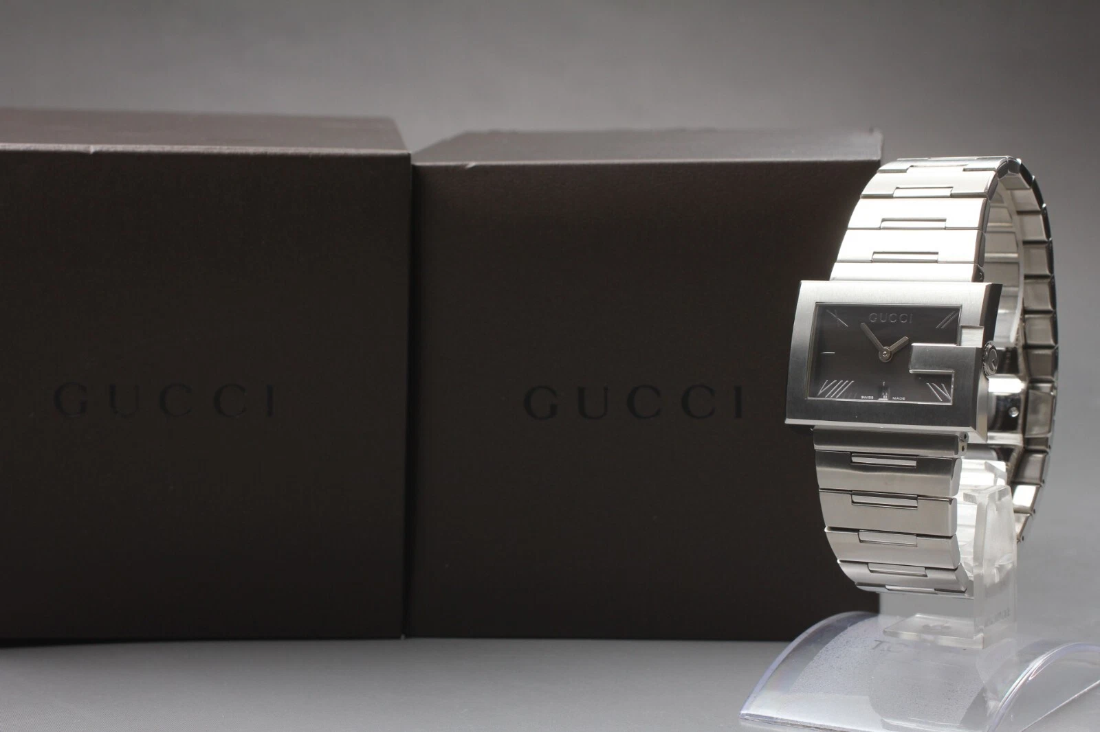 [Presque comme neuve] Montre homme GUCCI 100M G cadran marron quartz 37 mm avec boîte papiers