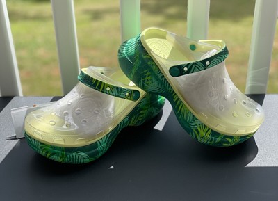 crocs classic bae