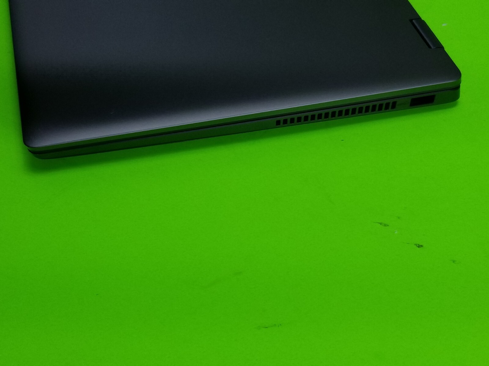 Dell Latitude 9430 2IN1 i71265U 12TH Gen,16GB,512GB 2 years Dell