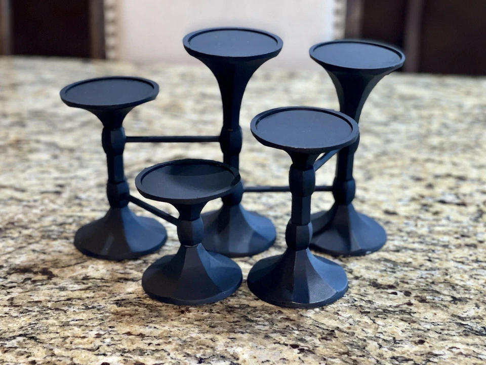 Centro de mesa portavelas con bisagras de pilar negro Pottery Barn Artemis *RETIRADO* Foto 2 de 4