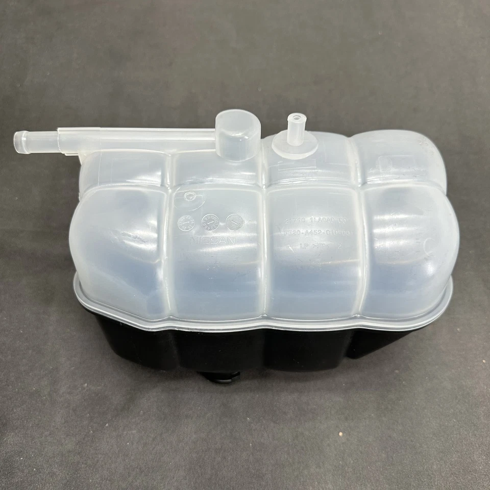 Tanque de botella de desbordamiento de refrigerante de radiador para Nissan Armada INFINITI QX80 QX56 5,6 L Foto 2 de 4
