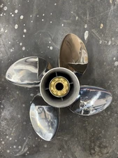 Solas HR Titan 4 Blade 13-1/4x15 D Series Propeller RH