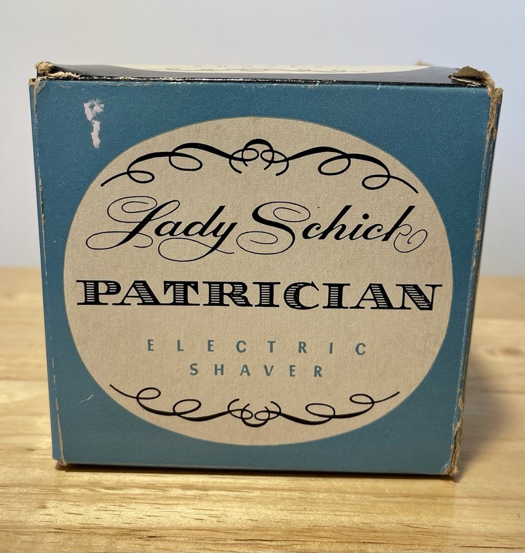 Vintage Lady Schick Electric Razor ALL ORIGINAL PARTS IN ORIGINAL BOX
