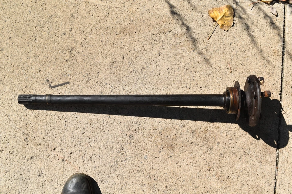 Cadillac Series 75 1958 limusina eje trasero izquierdo chasis comercial 58 Foto 2 de 4