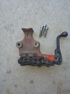 Ridgid BC-210 Bench Chain Pipe Vise 1/8"-2-1/2" Cap. 1/2'' Pipe Bending Capacity