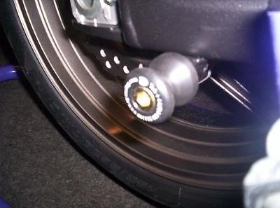 Carretes de algodón blanco R&G Racing para CFMoto 650i 2013-2017 Foto 3 de 4