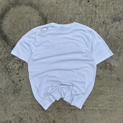 Vintage Oakley T-shirts Logo 00s Y2K USA Style Band Tee