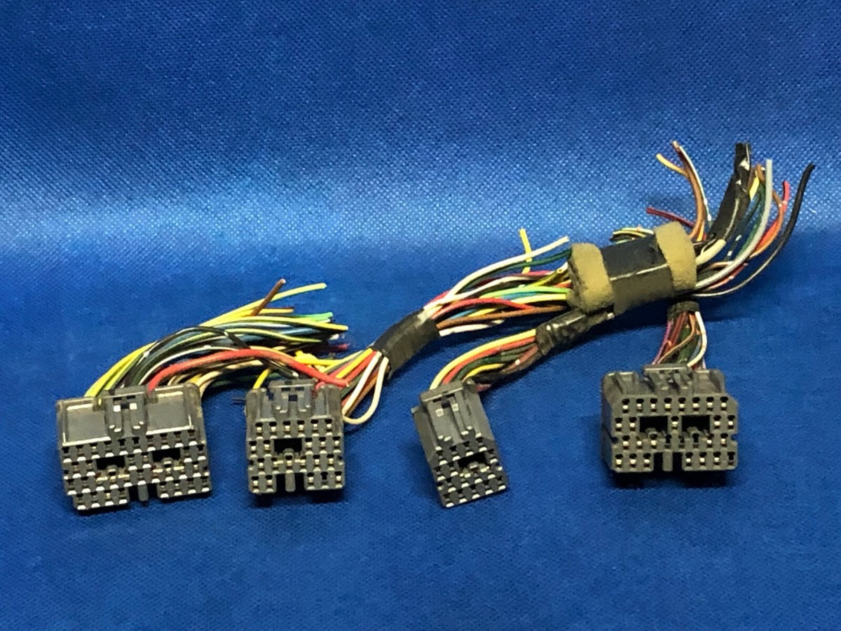 WIRING HARNESS PLUG 93 94 LEXUS LS400 ECM ECU CONTROL MODULE V8