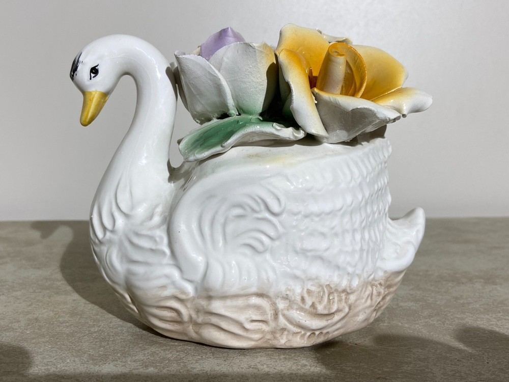 Vintage Capodimonte Swan With Roses Made In Italy