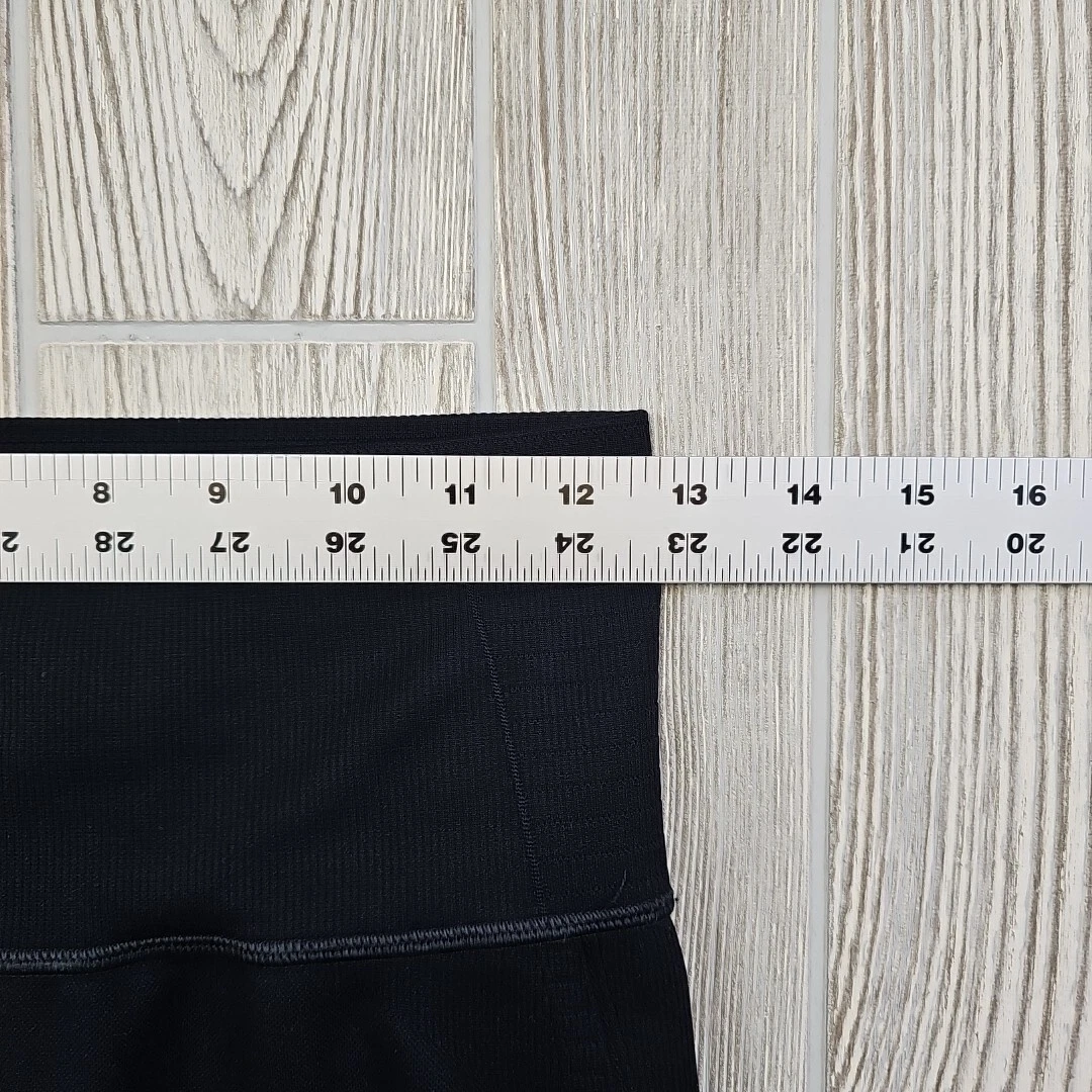 gymshark cropped high rise compression athletic stretch leggings