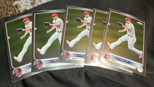Topps Heritage, Chrome - 50 Karten Mike Trout Angels - Topps Now - Bild 2 von 13
