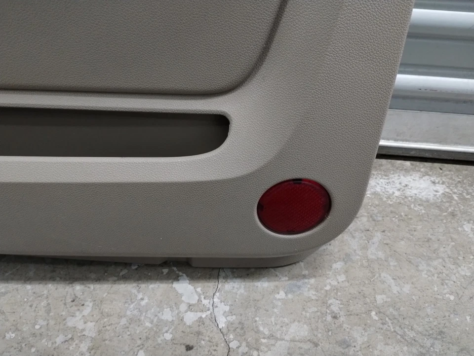 Ford Expedition 2003-2006 OEM bronceado pasajero puerta delantera derecha panel moldura  Foto 2 de 4