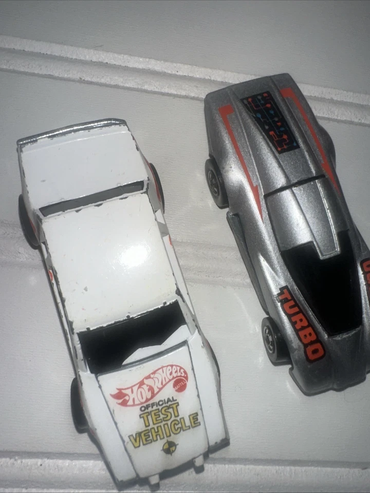 Veículo de teste vintage 1984 Hot Wheels Crack-ups Buick Regal e Bangster Turbo - Imagem 3 de 4