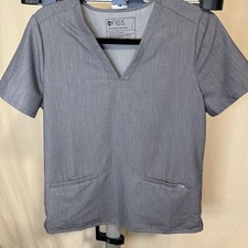Figs Technical Collection Women's Gray V Neck Short Sleeve Scrub Top / Size S