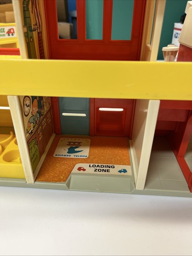 Vintage 1973 Fisher Price Little People Play Family Village #997 NEAR COMPLETE - Picture 16 of 23