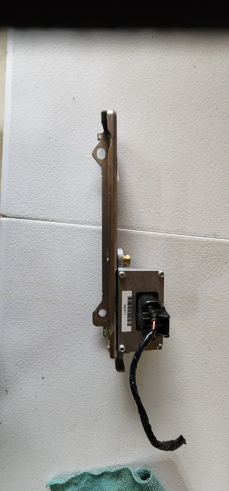 Módulo de sensor de velocidad de guiñada Honda Accord 2006-2007 cupé OEM 39960-SLJ-003 Foto 2 de 2