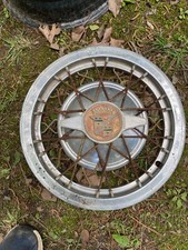 (1) 1950s? Cadillac Car hubcap hub cap hubcap wheel cover wire spoke 15"