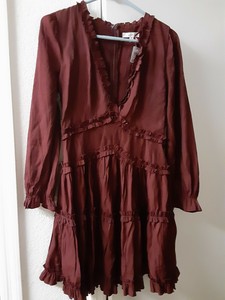 burgundy dress windsor