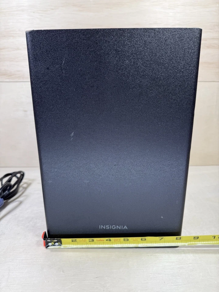 Insignia NS-SBAR21F20 2.1 canais sem fio SOMENTE SUBWOOFER + cabo de alimentação. - Imagem 4 de 4