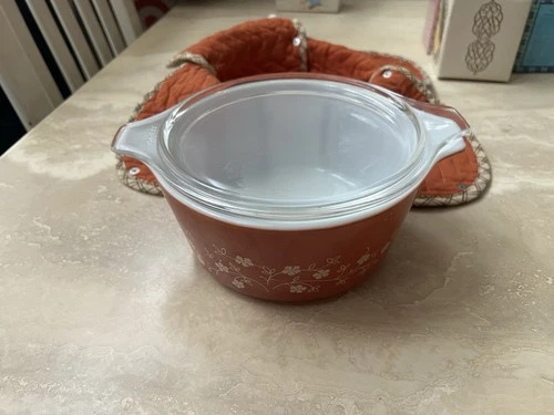 Pyrex Trailing Flowers 475-B Vintage Casserole Dish 2.5 Quart With Cover