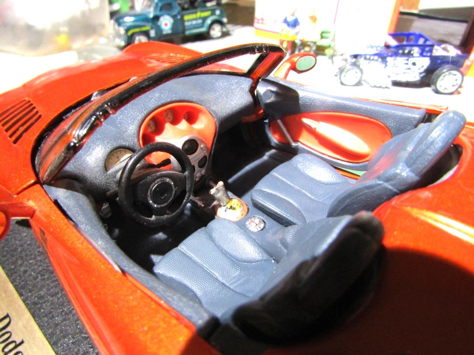 Maisto 道奇概念车特别版压铸模型 1: 18 比例橙色 — 第 4/4 张图片