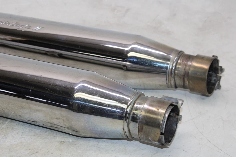 Harley-Davidson Sportster 883 2007 par de silenciadores de escape Screamin' Eagle Foto 3 de 4