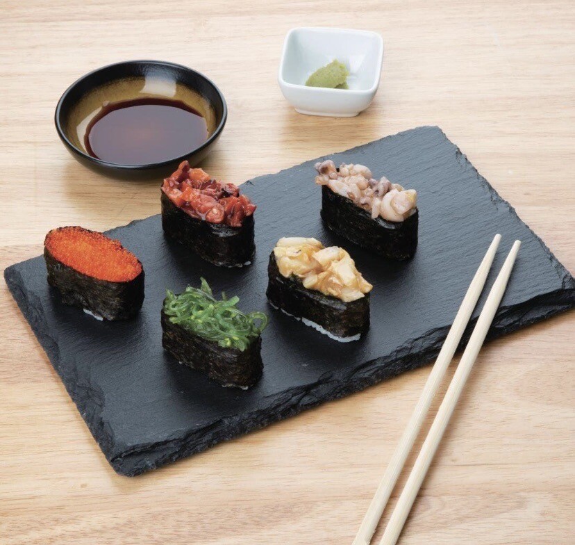 Tableros de pizarra natural Olympia en negro - Resistente al aceite - Construcción segura para alimentos -