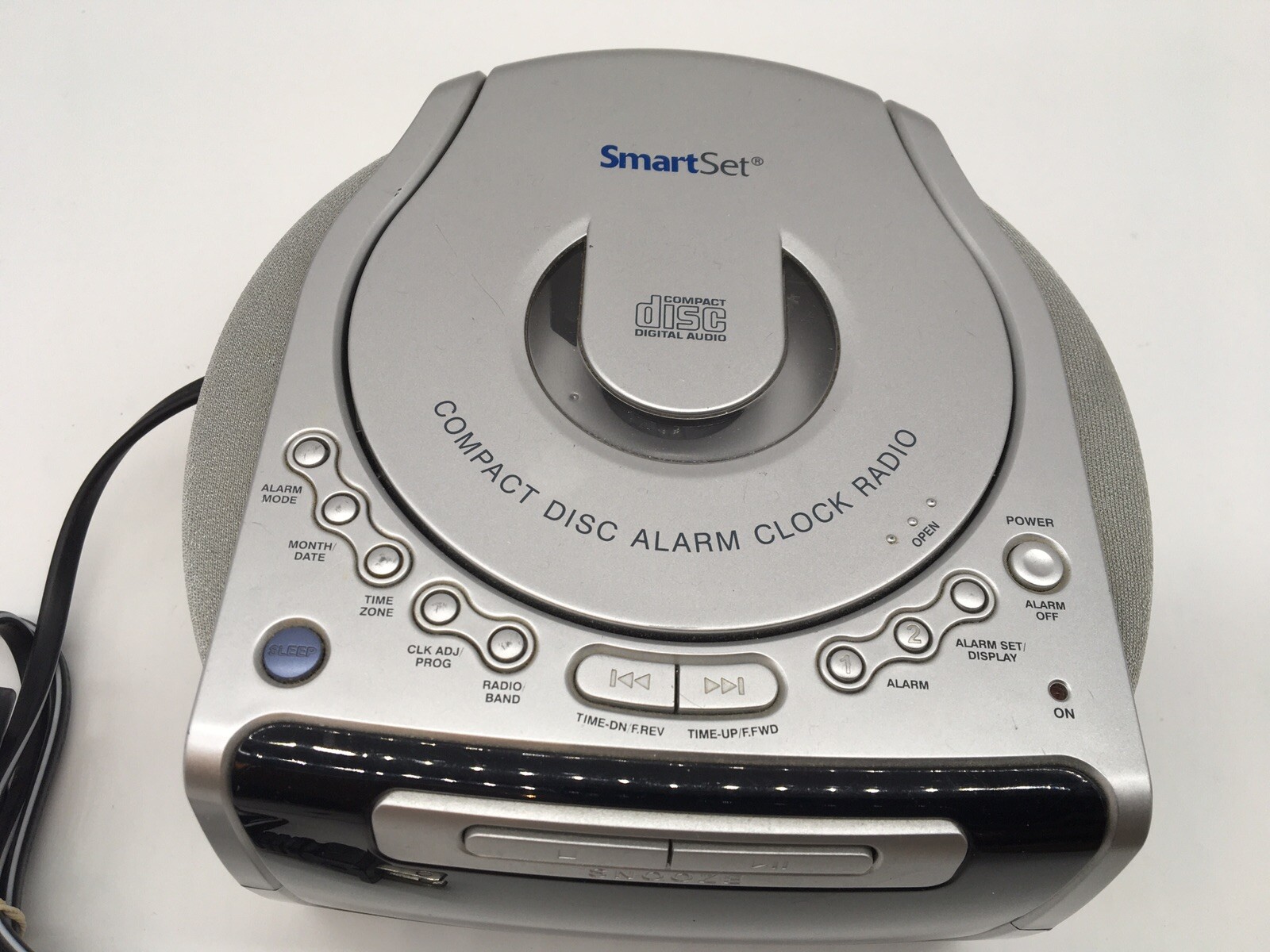 Emerson Compact Disc Clock AM/FM Stereo Radio Model CKD9917 Tested