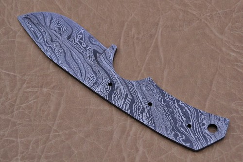 Compact knife blank blade, 6.25" hand forged Damascus steel, 3 pin & lace holes - Picture 5 of 5