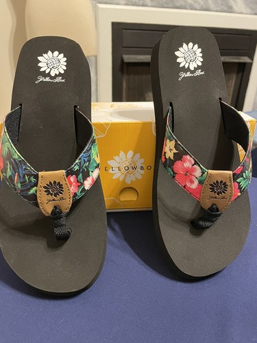 Women’s New In Box Yellow Box Sandals Flip Flops Size 8.5 M Gillan