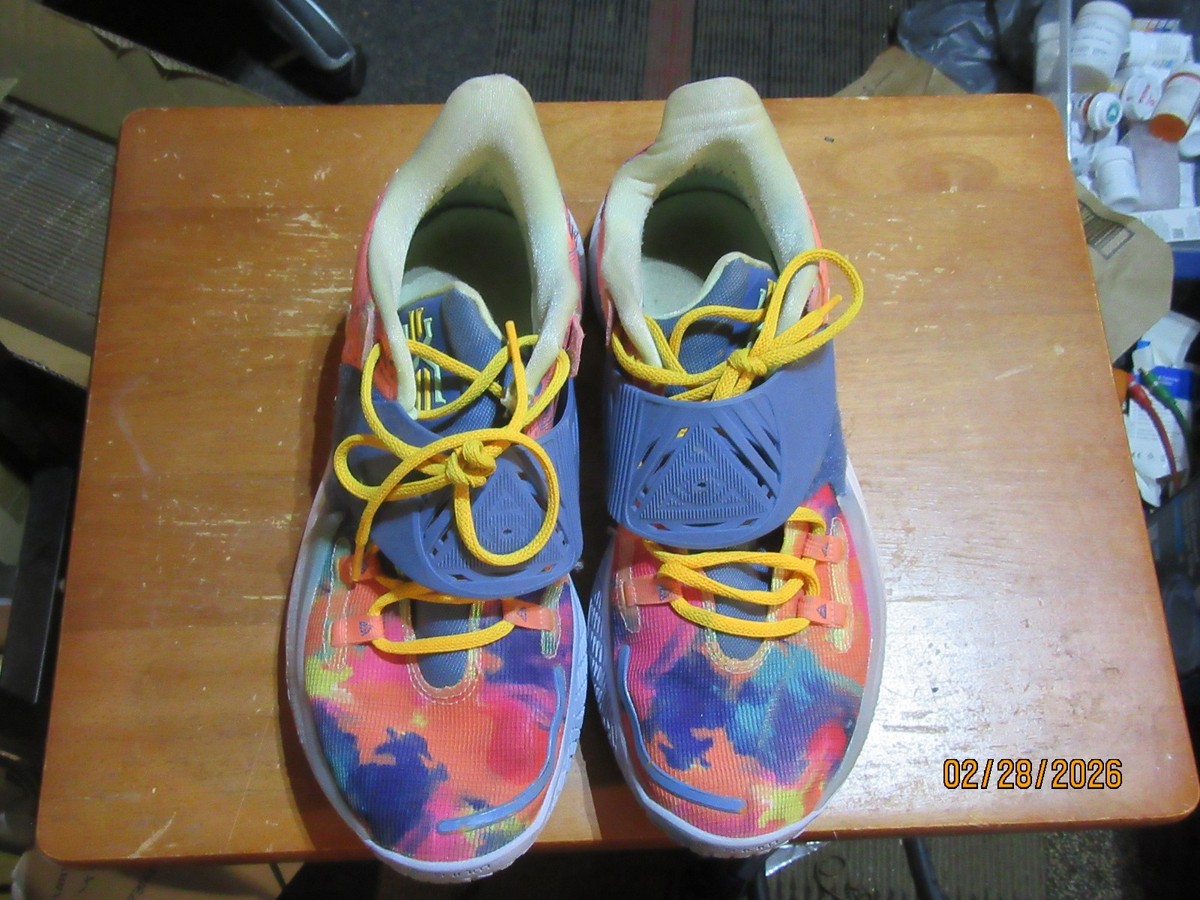 Nike - Kyrie Low 3 - Sz 12 Mens - Atomic Pink Stone Blue 