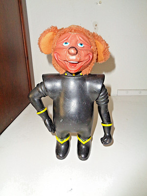 Showbiz Pizza 9'' Figure of Dook LaRue from the Rock-Afire Explosion Band
