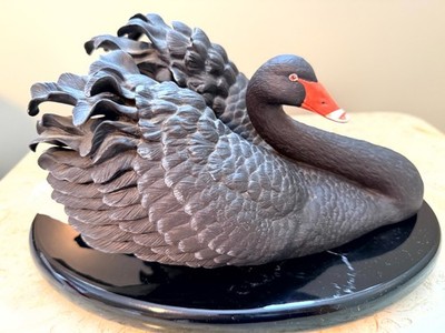 Franklin Mint Black Australian Swan 1987 Van Ruyckevelt Bisque
