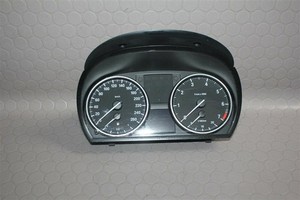 BMW 3er E91 318i BJ2010 105KW Kombiinstrument Tacho 9220955
