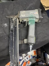 Paslode 3250-F16 Pneumatic Finish Nailer