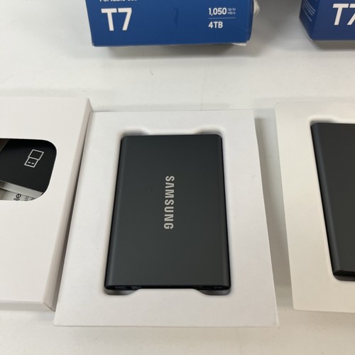 **BROKEN** For Parts Samsung T7 SSD (4TB & 2TB) - Picture 3 of 7