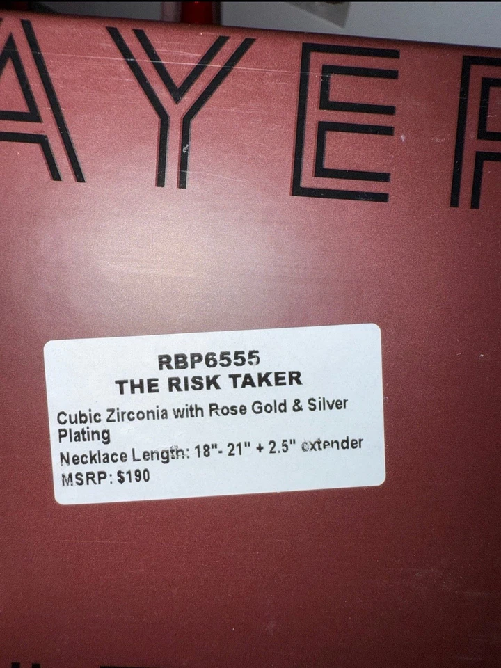 Bomb Party RBP6555 The Risk Taker Fall 2023 Capa de lujo Foto 2 de 2